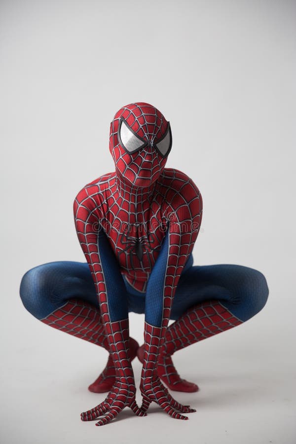 Total 72+ imagen spiderman sitting pose