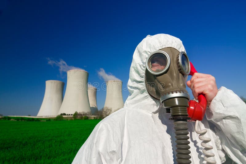 centrale nucléaire d'homme de hazmat image stock centrale nucléaire d'homme de hazmat image stock