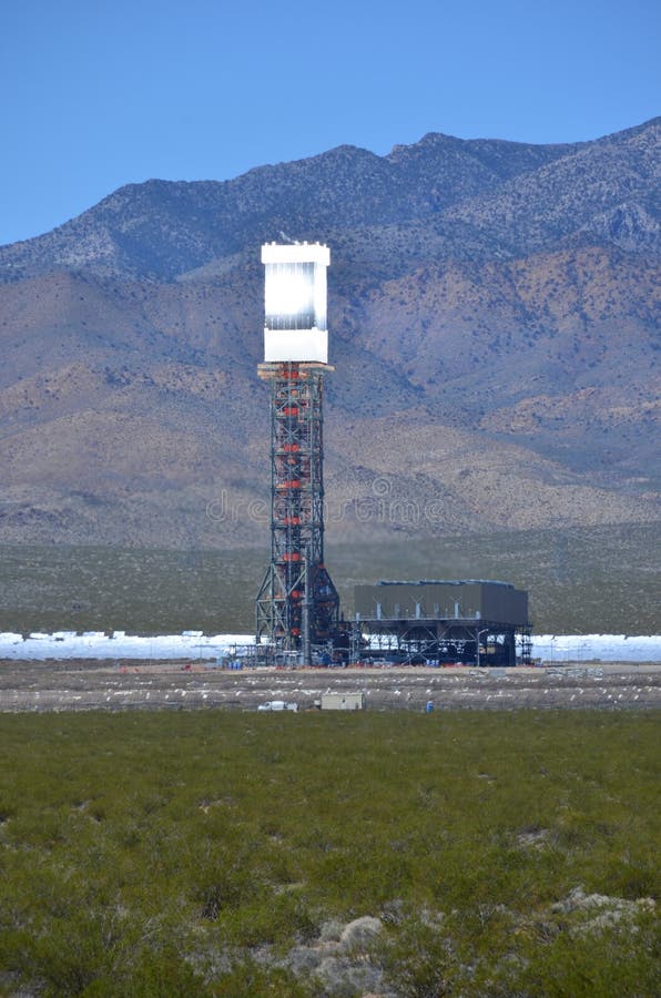 Centrale solaire photo stock