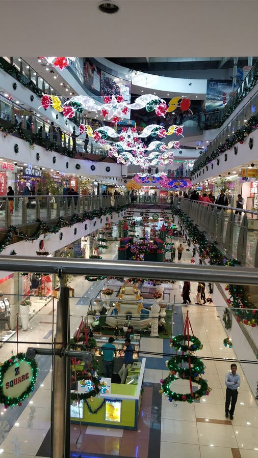 Centro Comercial Z Square En Kanpur India Imagen de archivo editorial