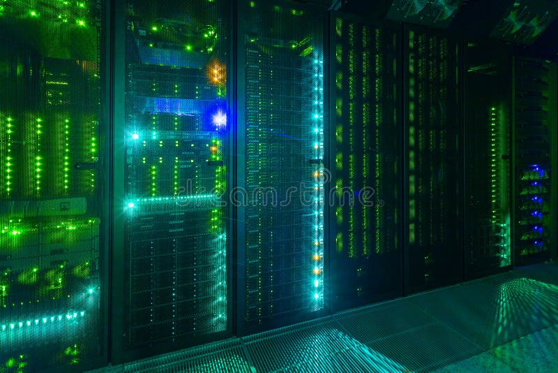 Centro dati, stanza del server tecnologia di telecomunicazione della rete e di Internet immagine stock libera da diritti