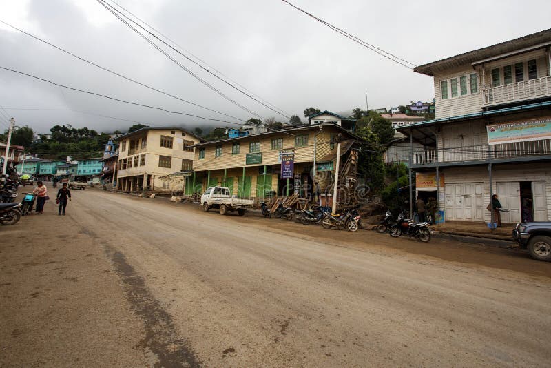 Centro de ciudad de Hakha en Chin State, Myanmar fotografía de archivo