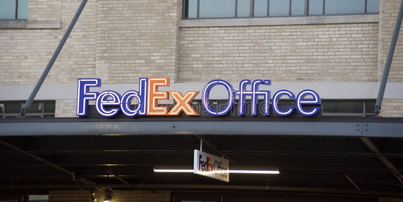 Centro de negocios de la oficina de Fedex fotos de archivo Centro de negocios de la oficina de Fedex fotos de archivo
