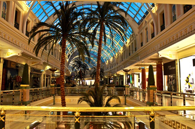 ecco trafford centre