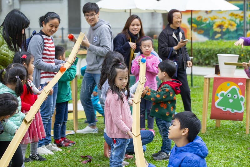 Centro di attività comunitaria, ricreazione di Limin, Taiwan, nuova città di Taipei, festival di vita immagini stock Centro di attività comunitaria, ricreazione di Limin, Taiwan, nuova città di Taipei, festival di vita immagini stock