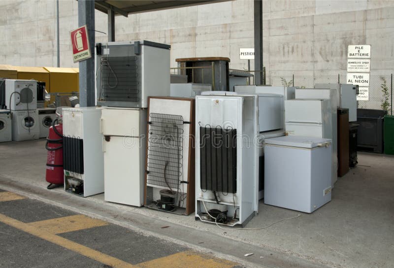 Italian public center for the collection of separated waste (WEEE): appliances and computers, batteries and hazardous waste, light bulbs and washing machines, dishwashers, refrigerators, paper, cardboard, plastic . Italian public center for the collection of separated waste (WEEE): appliances and computers, batteries and hazardous waste, light bulbs and washing machines, dishwashers, refrigerators, paper, cardboard, plastic ...