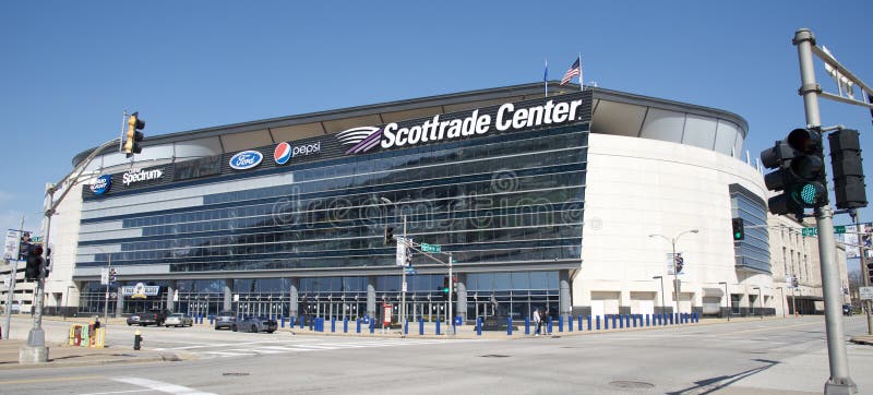 Centro di Scottrade, St. Louis del centro, Missouri fotografia stock libera da diritti Centro di Scottrade, St. Louis del centro, Missouri fotografia stock libera da diritti