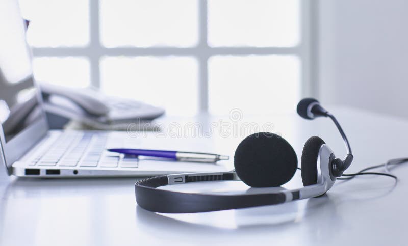 Centru de apeluri și asistență pentru comunicații și birou de asistență pentru clienți. royalty free stock photo