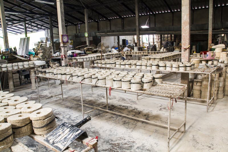 Ceramic molds factory stock image. Image of technique 109859219