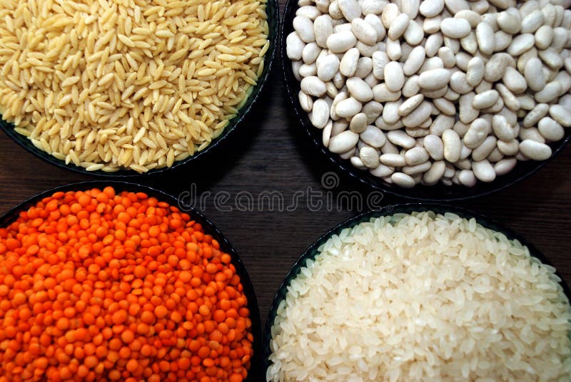 Cereais e pulsos imagem de stock