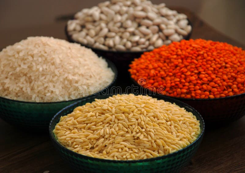 Cereais e pulsos imagens de stock