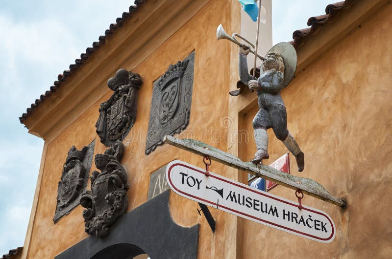 cesky krumlov republiki czech miasta średniowieczny stary widok Zabawkarski muzeum w Praga Czerwiec 13, 2016 zdjęcie stock cesky krumlov republiki czech miasta średniowieczny stary widok Zabawkarski muzeum w Praga Czerwiec 13, 2016 zdjęcie stock