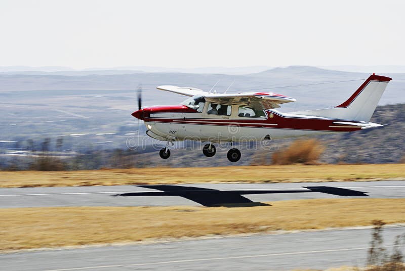 Cessna 210 - Touch  n Go