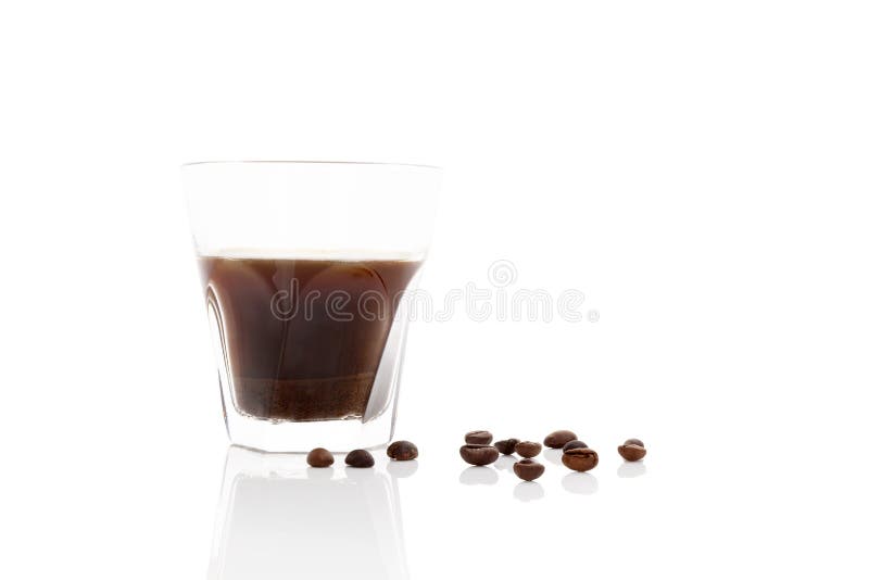 cezve κρύο γυαλί espresso καφέ όπως το εξυπηρετούμενο μικρό τουρκικό ύδωρ στοκ εικόνες cezve κρύο γυαλί espresso καφέ όπως το εξυπηρετούμενο μικρό τουρκικό ύδωρ στοκ εικόνες