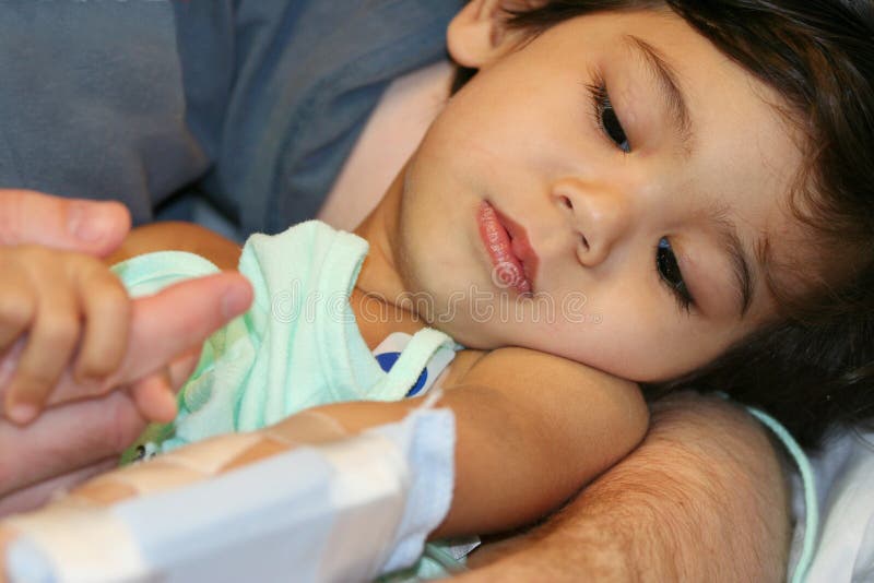 Masque En Difficulté De Nébuliseur D'utilisation De Bébé Pour L'inhalation,  Procédure Respiratoire Par La Pneumonie Ou Toux Pour Image stock - Image du  mauvais, compresseur: 128481475