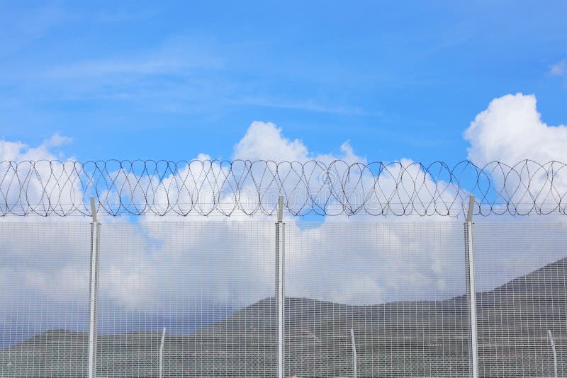 barb wire chain link fence barb wire chain link fence