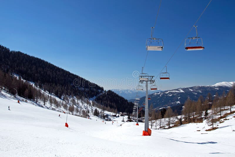 Chair lift and ski slope at Bad Kleinkirchheim royalty free stock image Chair lift and ski slope at Bad Kleinkirchheim royalty free stock image