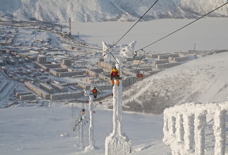 Chairlift σε Kirovsk, Ρωσία στοκ φωτογραφία Chairlift σε Kirovsk, Ρωσία στοκ φωτογραφία