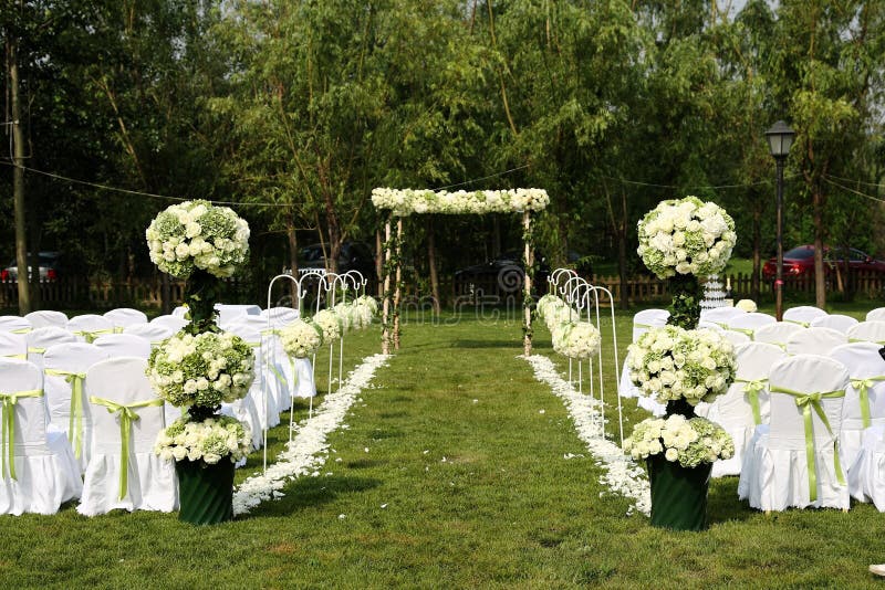 Outdoor wedding Scene