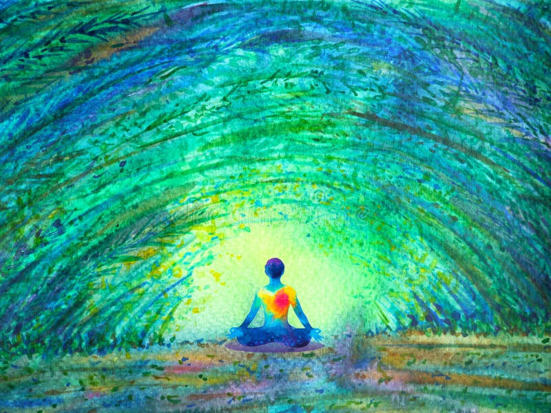 Chakra koloru ludzcy lotosy pozują joga w zielonym drzewnym lasowym tunelu
