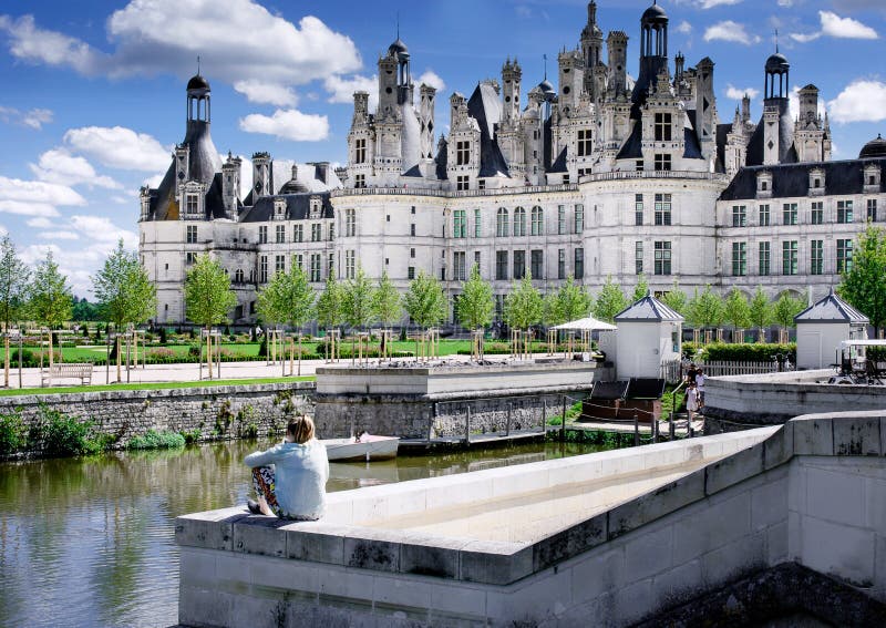 Chambord, Loir och Cher, Frankrike, 14 augusti 2017, Chateau Chambord T arkivfoton Chambord, Loir och Cher, Frankrike, 14 augusti 2017, Chateau Chambord T arkivfoton