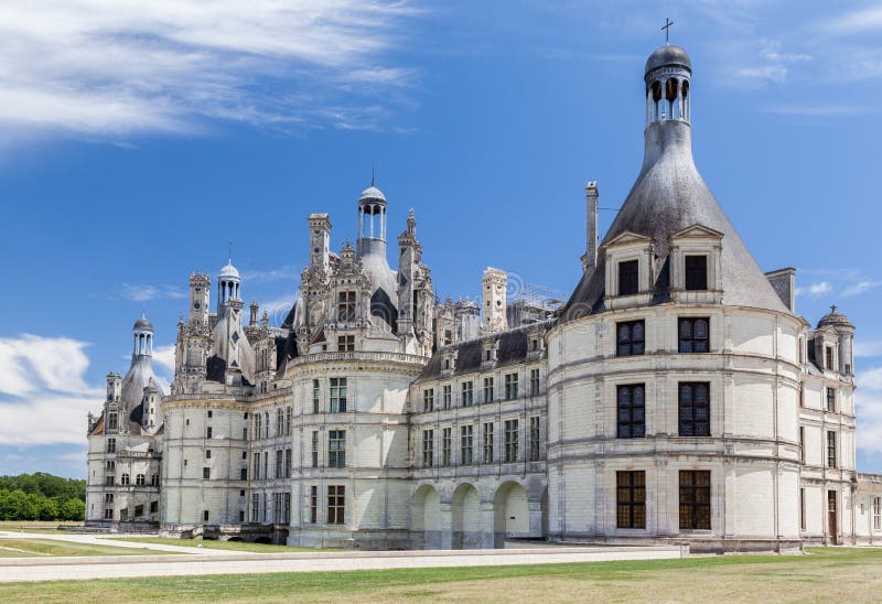 ChambordSchlossFrankreichOfen Stockfoto Bild von aufsatz, senke