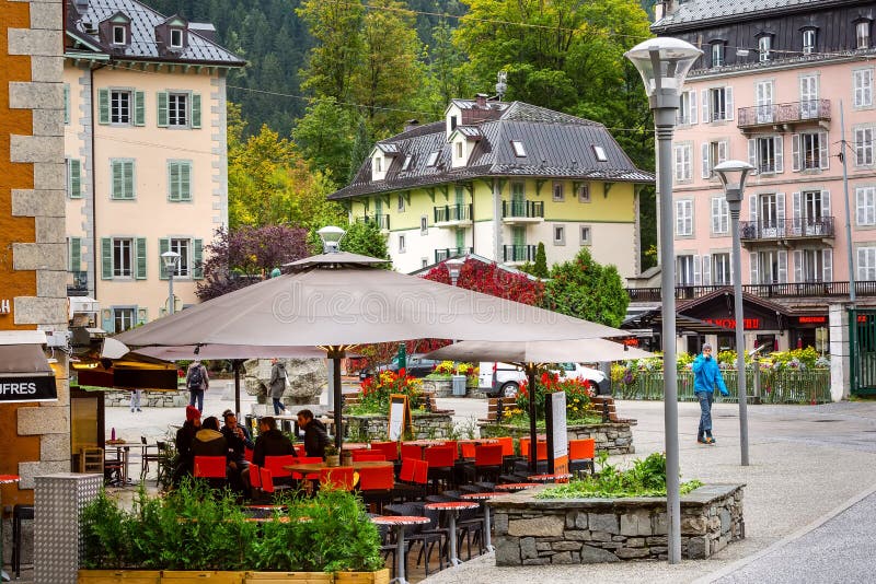 Chamonix Mont-Blanc, γαλλικό καφέ στοκ εικόνα με δικαίωμα ελεύθερης χρήσης