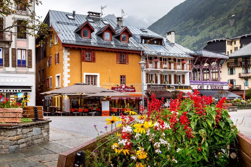 Chamonix Mont-Blanc, γαλλικό καφέ στοκ φωτογραφίες με δικαίωμα ελεύθερης χρήσης