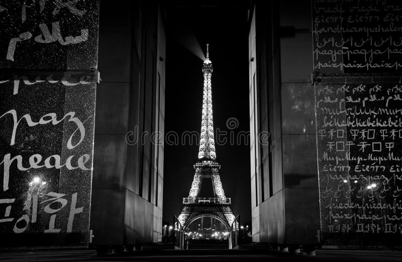Champ de Mars Peace Monument and Eiffel Tower royalty free stock photos Champ de Mars Peace Monument and Eiffel Tower royalty free stock photos