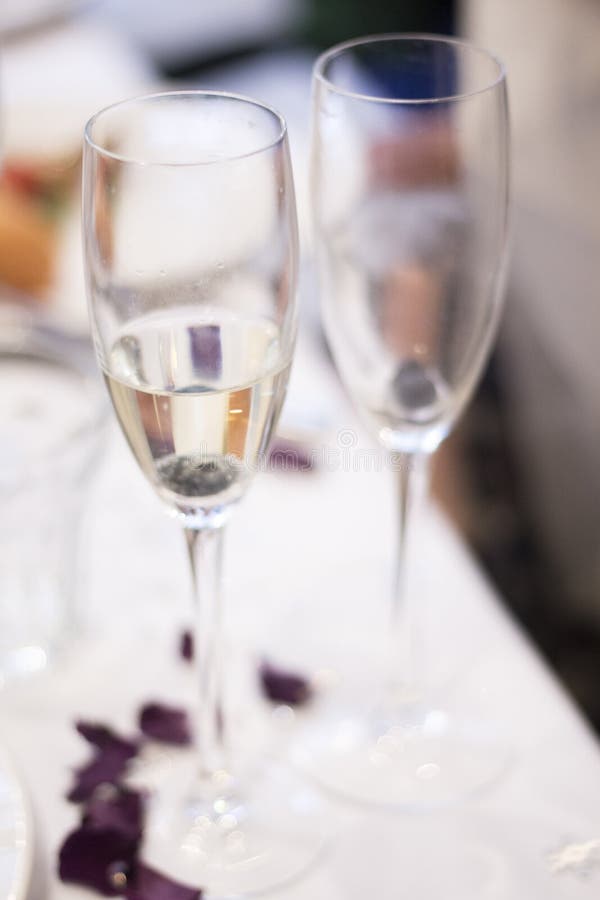 Champagne White Wine Glasses In Wedding Party Stock Image - Image of ... Champagne White Wine Glasses In Wedding Party Stock Image - Image of ...