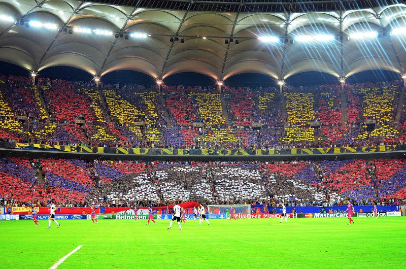 Soccer - UEFA Cup - Semi-Final - Second Leg - Middlesbrough v Steaua  Bucuresti - Riverside Stadium. Steaua Bucuresti fans welcome their team  Stock Photo - Alamy