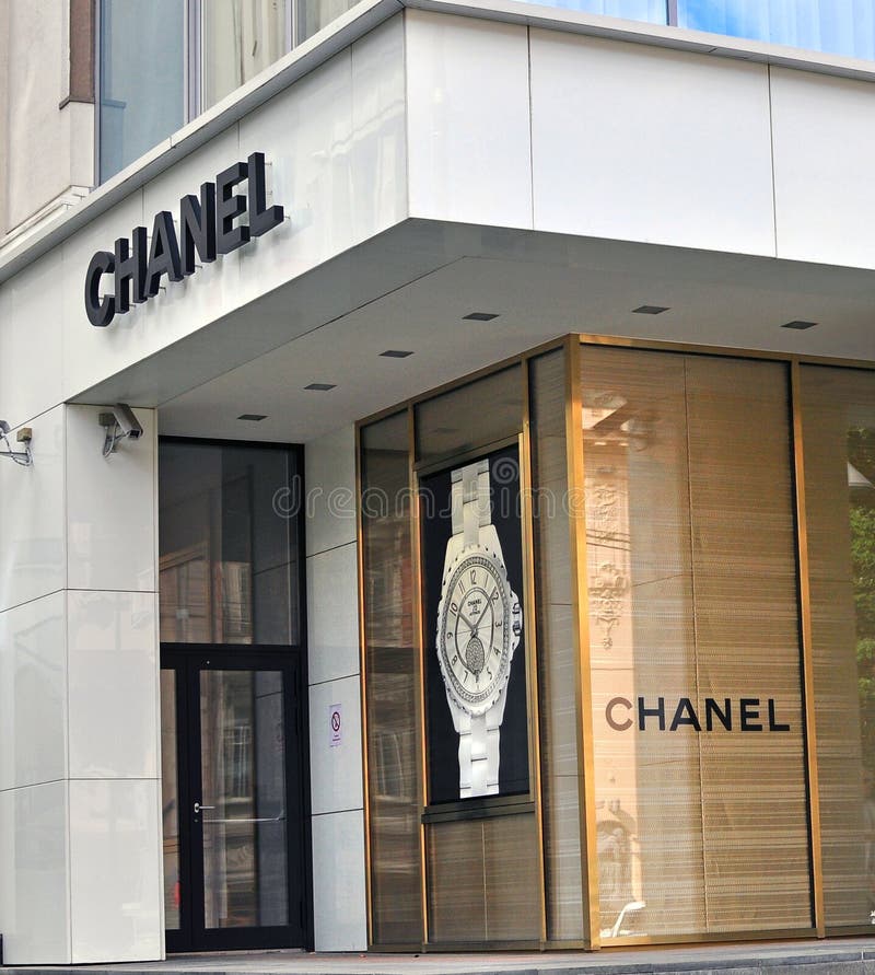 chanel clothing store