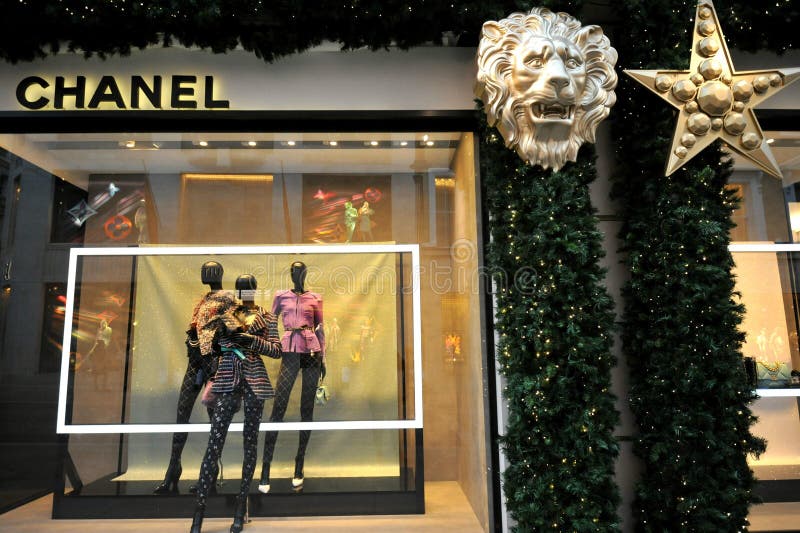 Chanel Luxury Fashion Store in London, England Editorial Stock Photo - Image of couturiauml, 19th: 168151978 Chanel Luxury Fashion Store in London, England Editorial Stock Photo - Image of couturiauml, 19th: 168151978