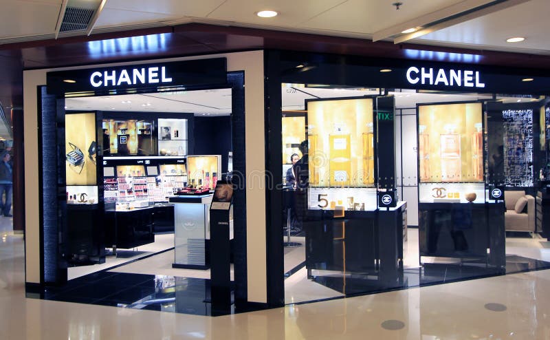 Chanel shop in hong kong editorial photography. Image of chanel - 35996127