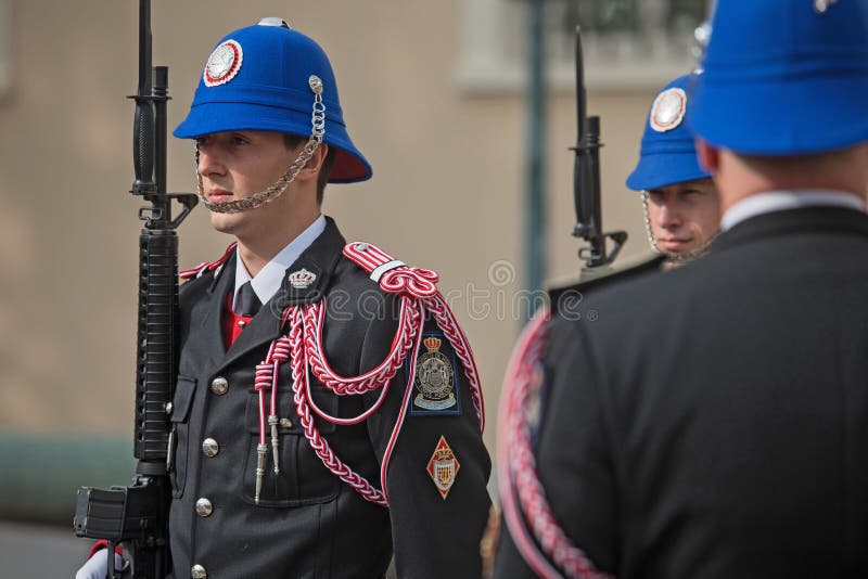 Changing of the Guards editorial photo. Image of post - 15052036