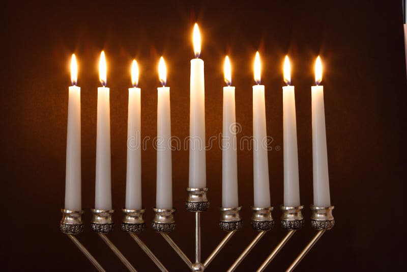 Chanoeka Menorah/de Kaarsen van de Chanoeka stock foto Chanoeka Menorah/de Kaarsen van de Chanoeka stock foto