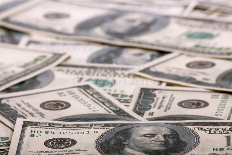 Chaotically lyings one hundred greenbacks