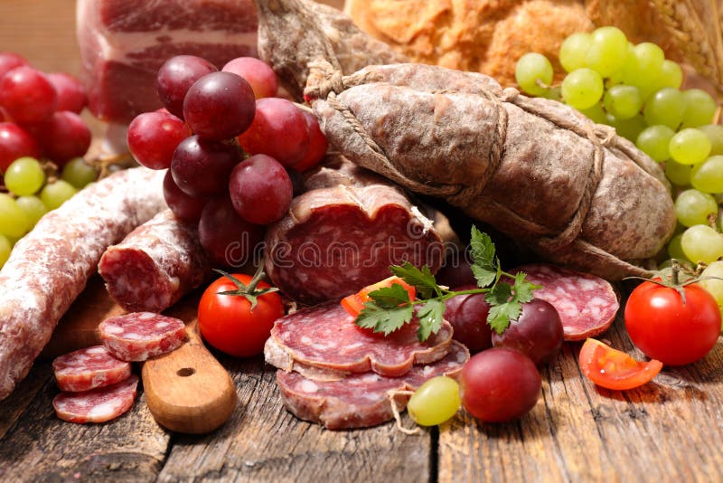 Charcuterie fotografie stock libere da diritti Charcuterie fotografie stock libere da diritti