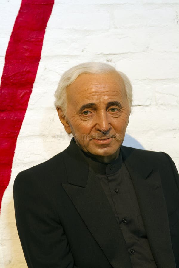 Charles Aznavour lizenzfreie stockfotografie Charles Aznavour lizenzfreie stockfotografie
