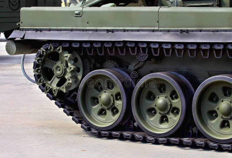 chassis-russian-tank-t-lower-part-tank-s-side-supporting-rubberized-track-rollers-rear-wheel-104092196.jpg