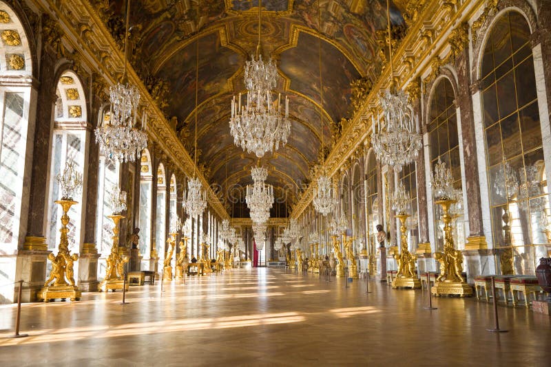 Chateaukorridorspegel s versailles fotografering för bildbyråer