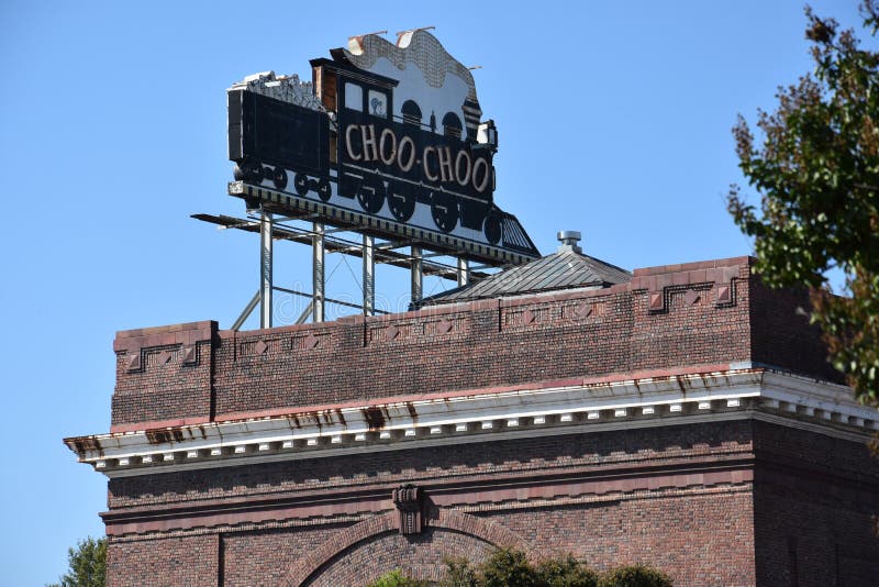 Chattanooga Choo Choo Hotel In Tennessee Editorial Photo - Image of ...