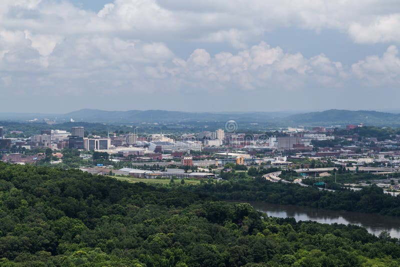 Chattanooga, TN/USA - około Lipiec 2015: Widok Chattanooga, Tennessee fotografia stock Chattanooga, TN/USA - około Lipiec 2015: Widok Chattanooga, Tennessee fotografia stock