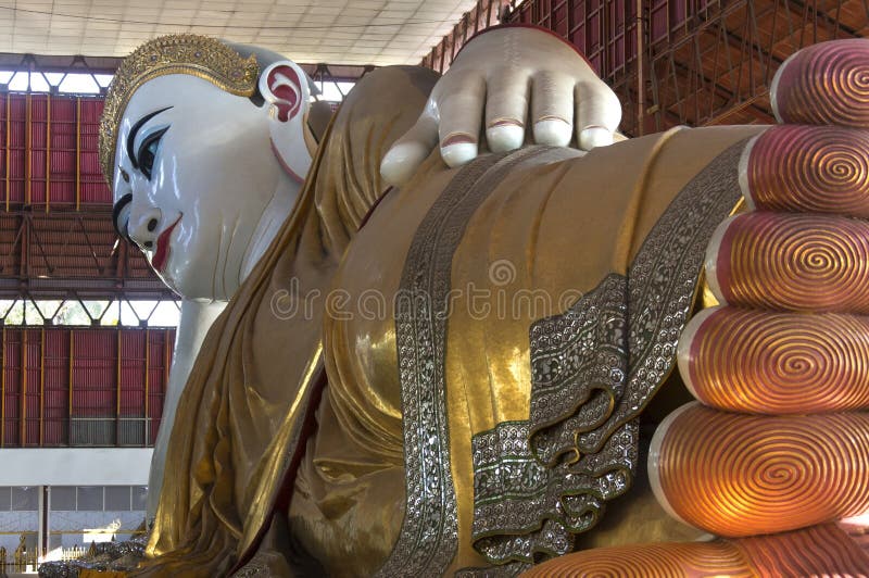 Chauk Htat Gyi Reclining Buddha - Yangon - Myanmar