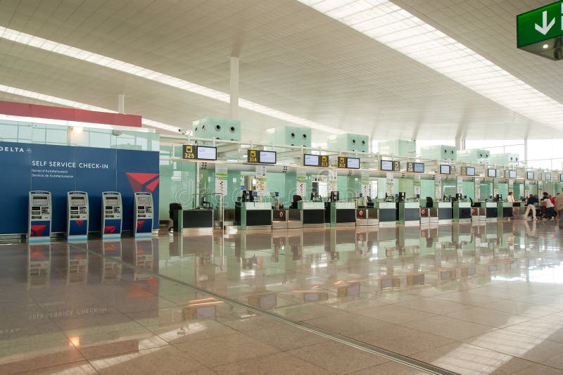 Checkin Booth Barcelona Airport Editorial Image Image of electronic