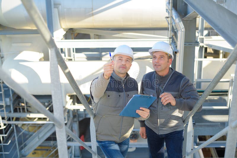 187 Plant Fuel Professional Workers Stock Photos Free & RoyaltyFree