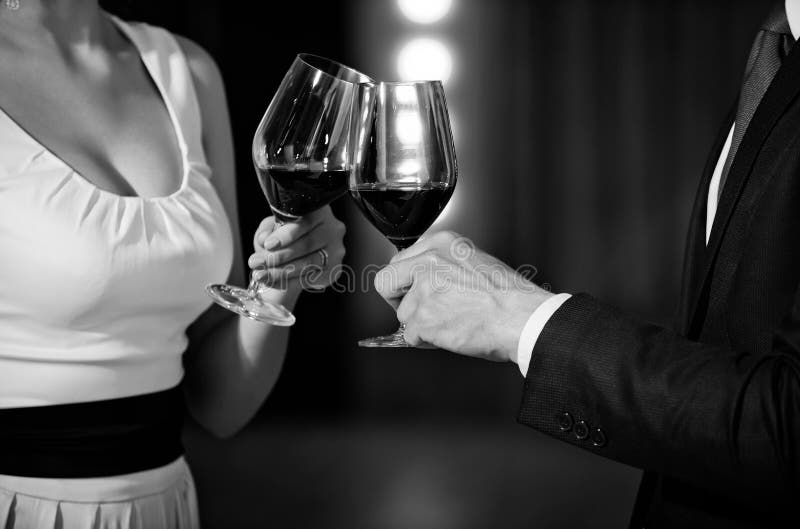 https://thumbs.dreamstime.com/b/cheers-couple-clink-glasses-red-wine-meeting-date-formal-outfit-restaurant-celebration-relax-bar-party-sommelier-130803188.jpg