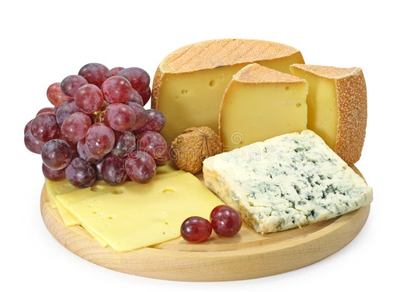 Käse isoliert auf weißem hintergrund.