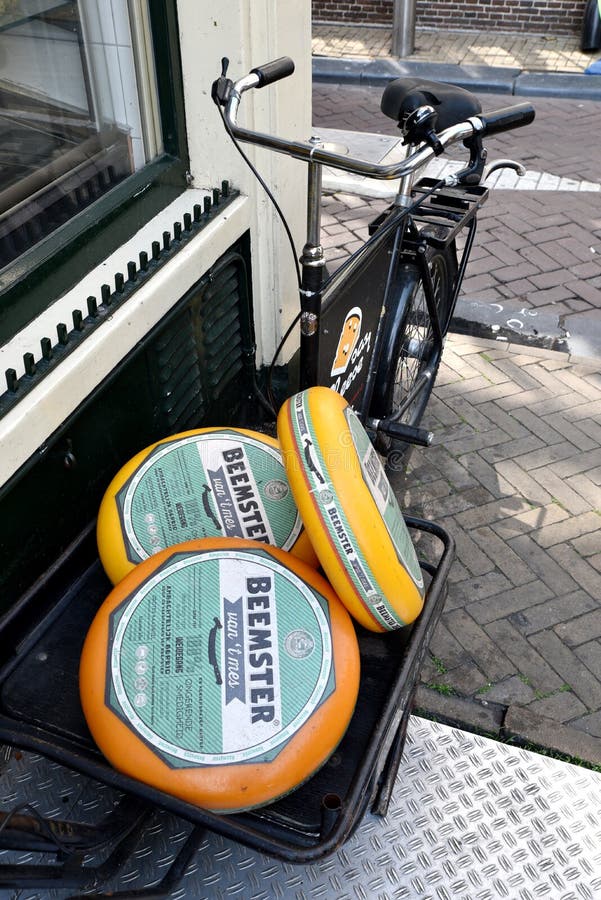 Cheese tasting, Amsterdam editorial stock photo. Image of shop 138441363