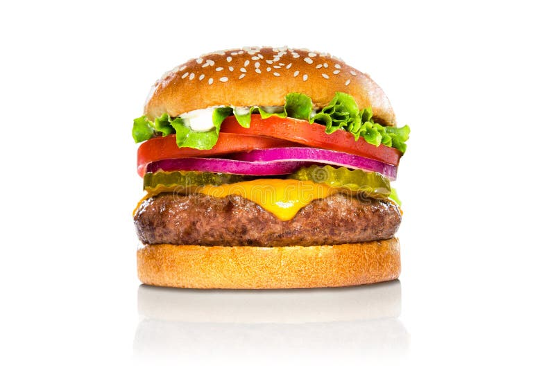 Cheeseburger americano dell'hamburger classico perfetto dell'hamburger isolato sulla riflessione bianca